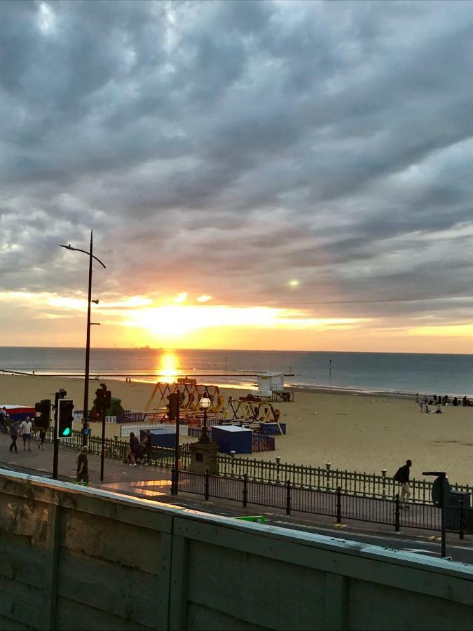 The Dreamland - Beach - By Goldex Coastal Breaks Apartment Margate